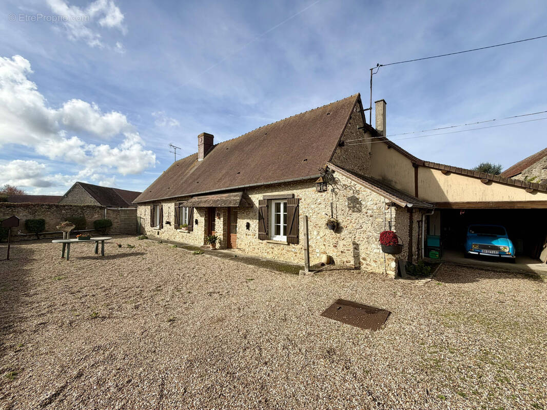 Maison à LA HEUNIERE