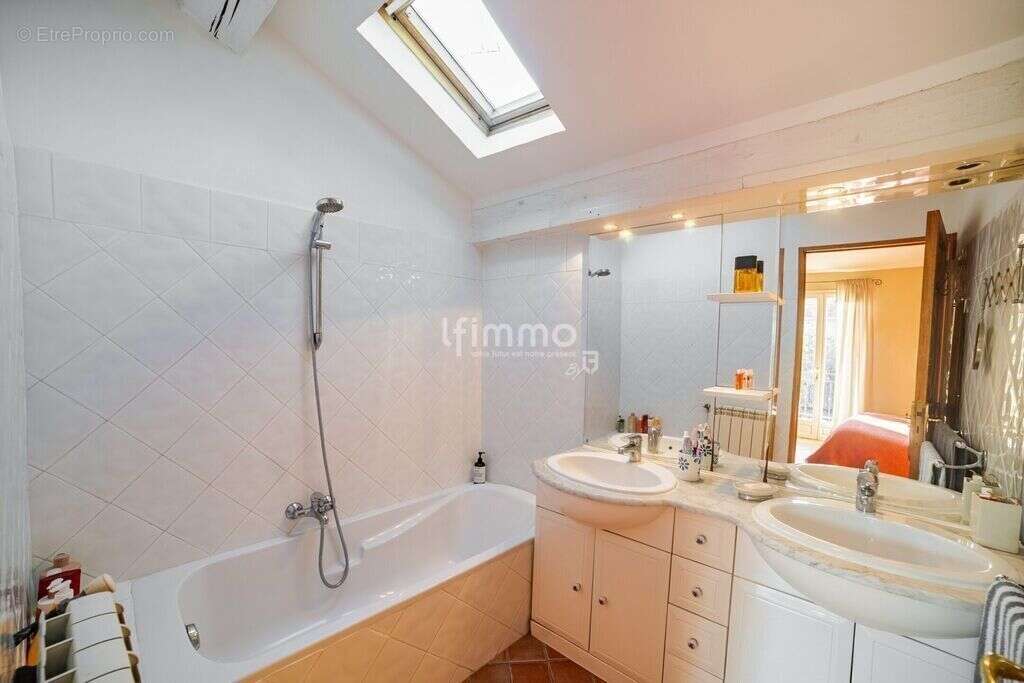 Maison à MARSEILLE-9E