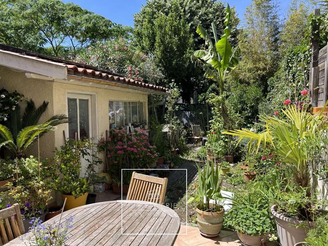 BUSCA - Rue du Gorp - Authentique maison toulousaine en briques foraines avec jardin et double place de parking en sous sol boxa - photo 24