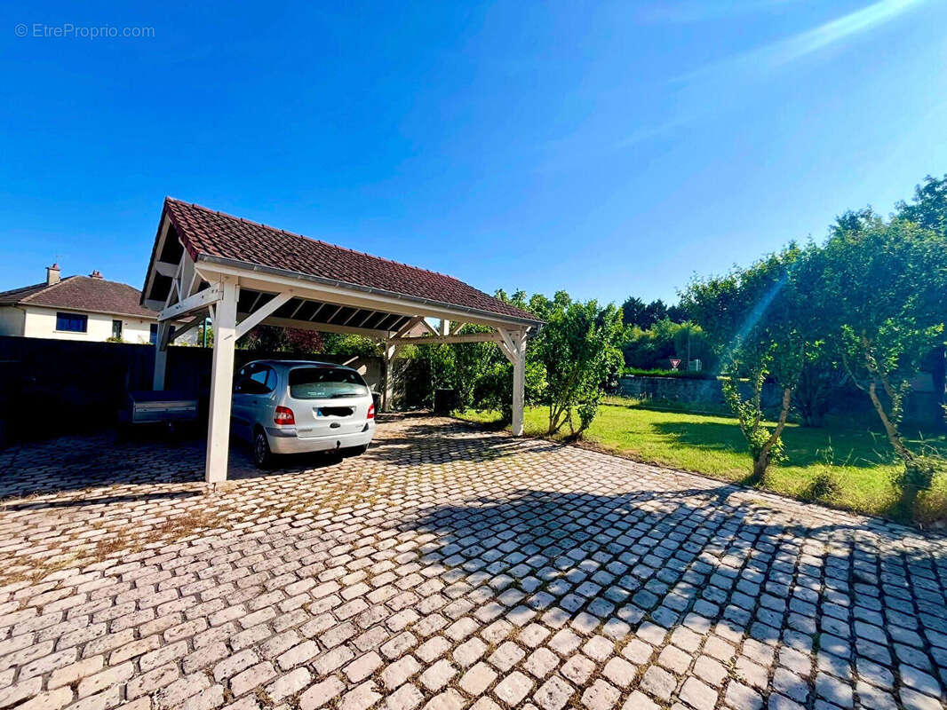 Maison à NOIRON-SOUS-GEVREY