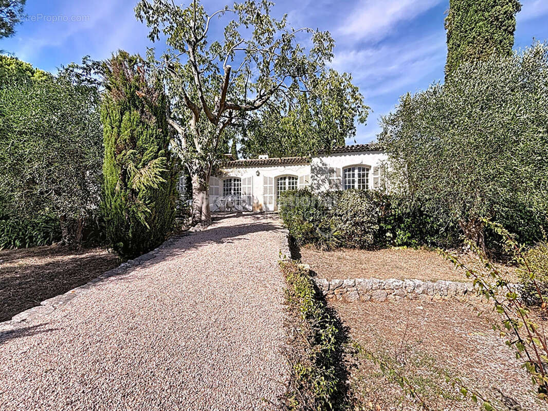 Maison à AURIBEAU-SUR-SIAGNE
