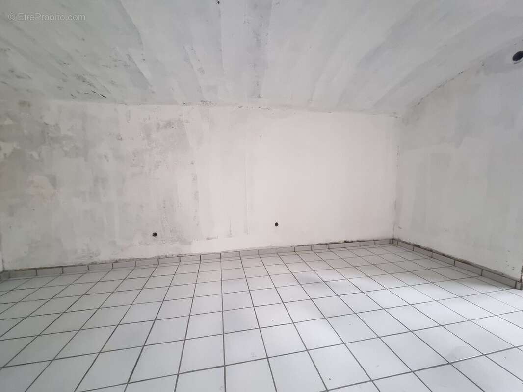 Commerce 38 m² à Rive-De-Gier  - photo 2