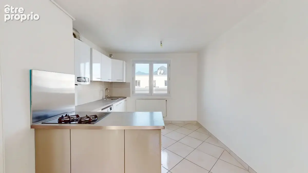Appartement 2 pièces de 36 m2 - Dernier Etage - Eaux Claires /  Bv Joseph Vallier - photo 8