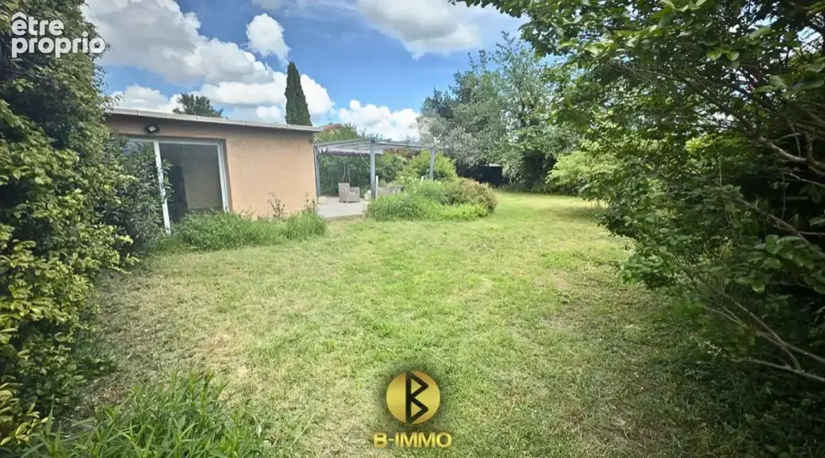Maison 8 pièces 221 m² à vendre à Roussillon (38150) - photo 2