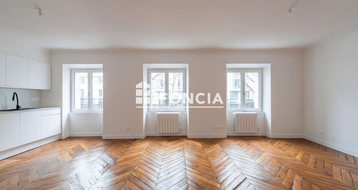 Appartement à PARIS-19E
