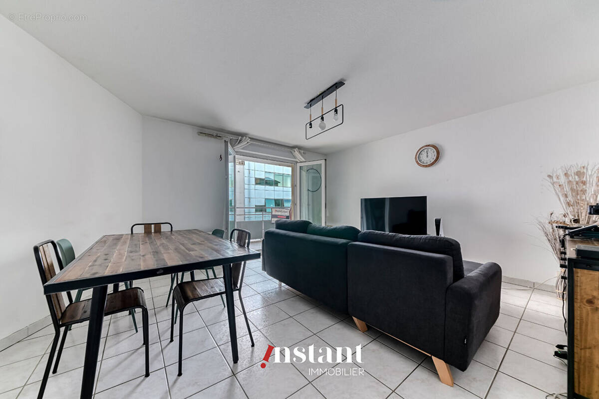 Appartement à LYON-9E