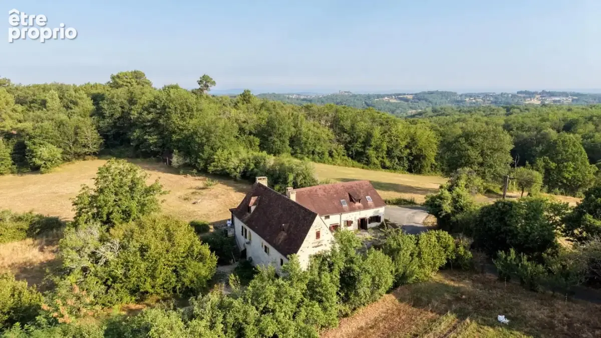 SECTEUR GOURDON - Spacieuse Propriété en pierre au calme sur 5ha - photo 9
