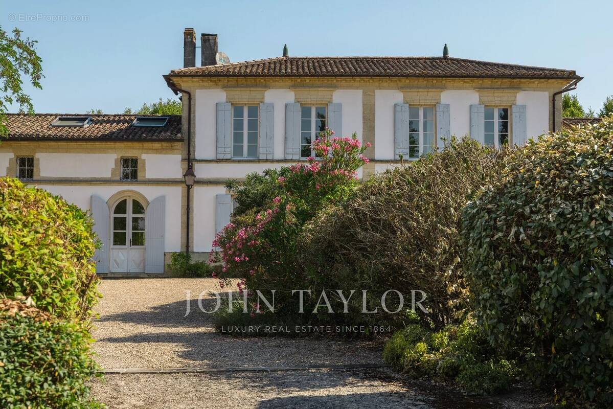 Maison à SAINT-ANDRE-DE-CUBZAC