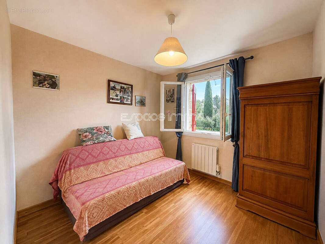 Maison de Plain pied - Viager occupé - 93m² - 3 chambres -  Sous sol  - Bosc Guerard Saint Adrien - photo 9