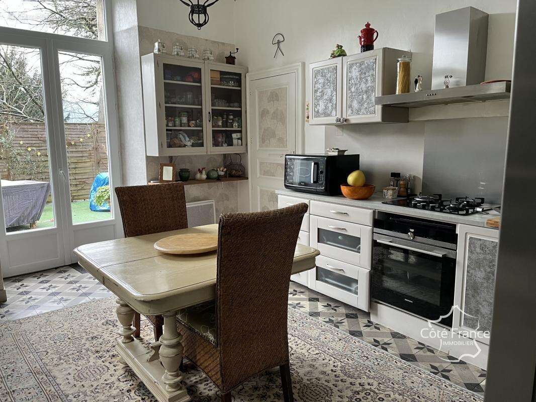 Maison à SAINT-FLORENT-SUR-AUZONNET