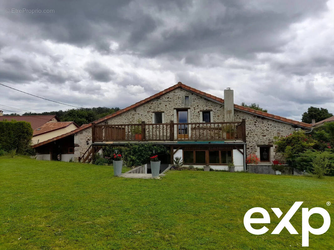 Maison à SAINT-PRIVAT-DES-PRES