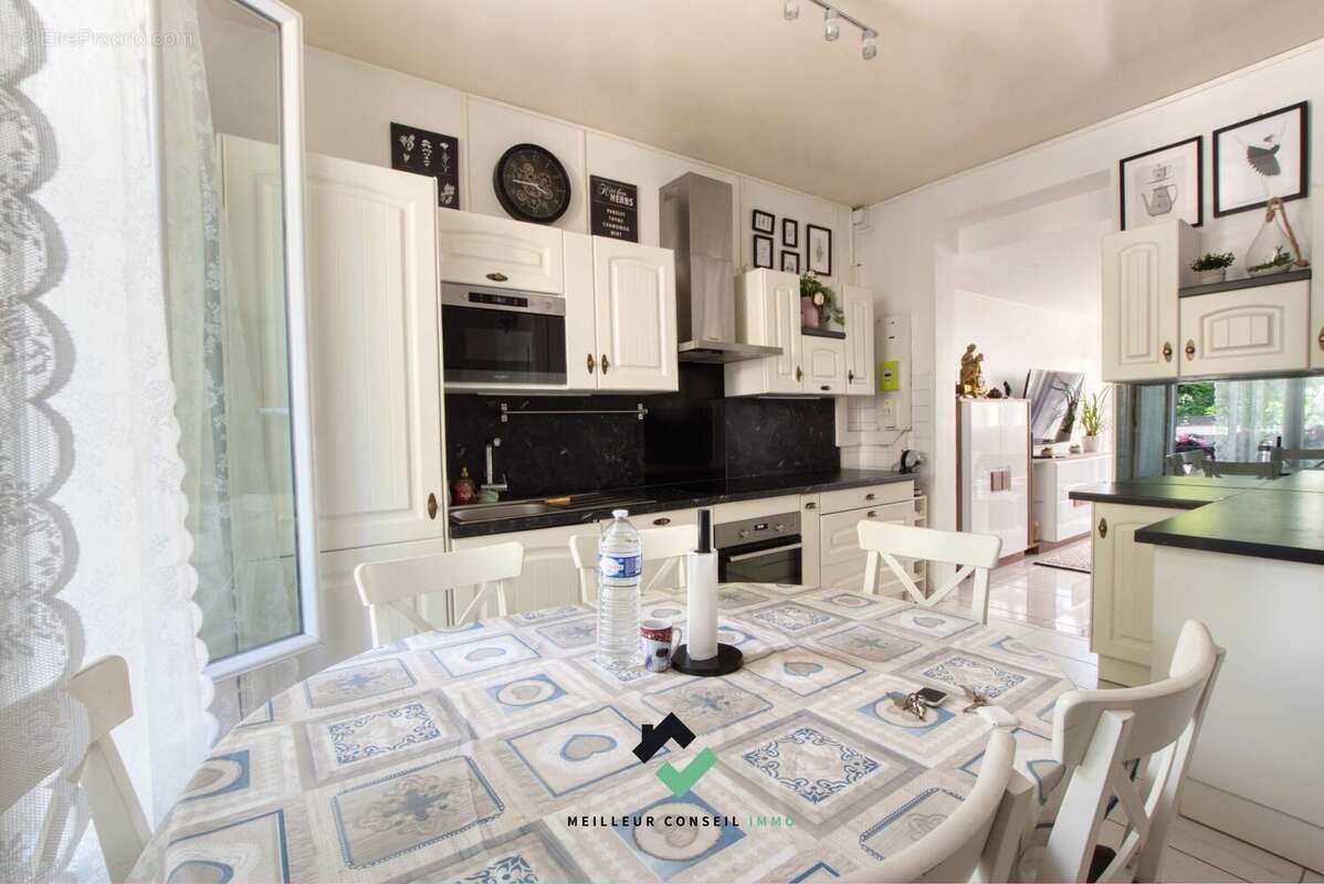 Maison à CHOISY-LE-ROI