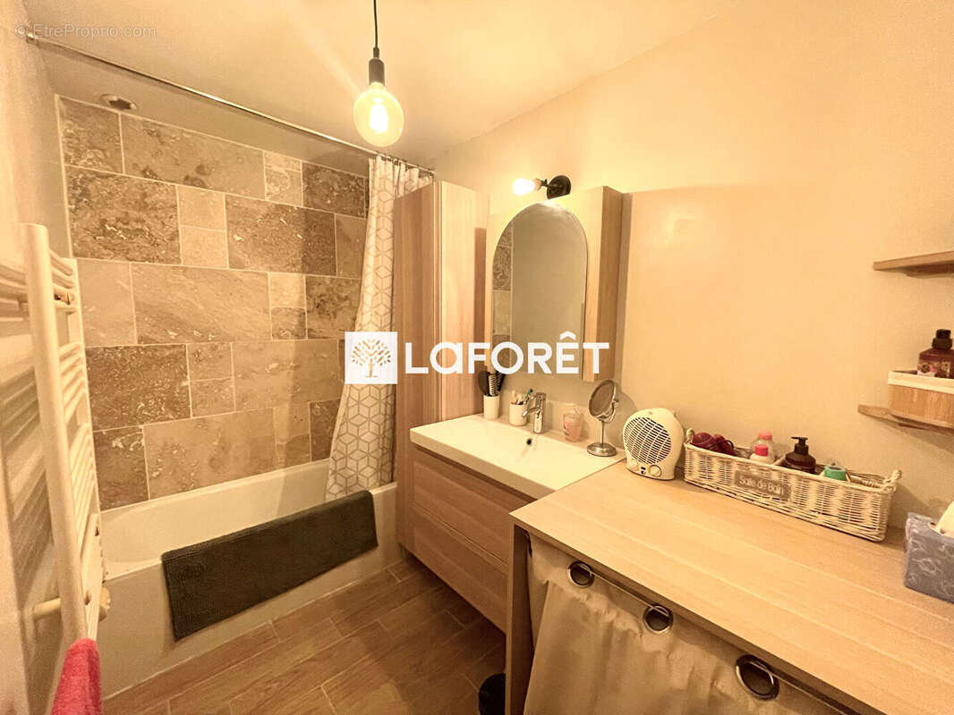 Appartement à VILLENEUVE-LES-MAGUELONE