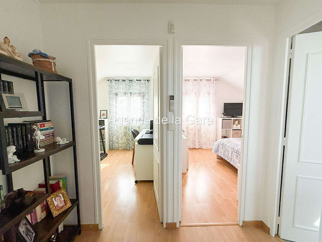 Maison à HOUILLES