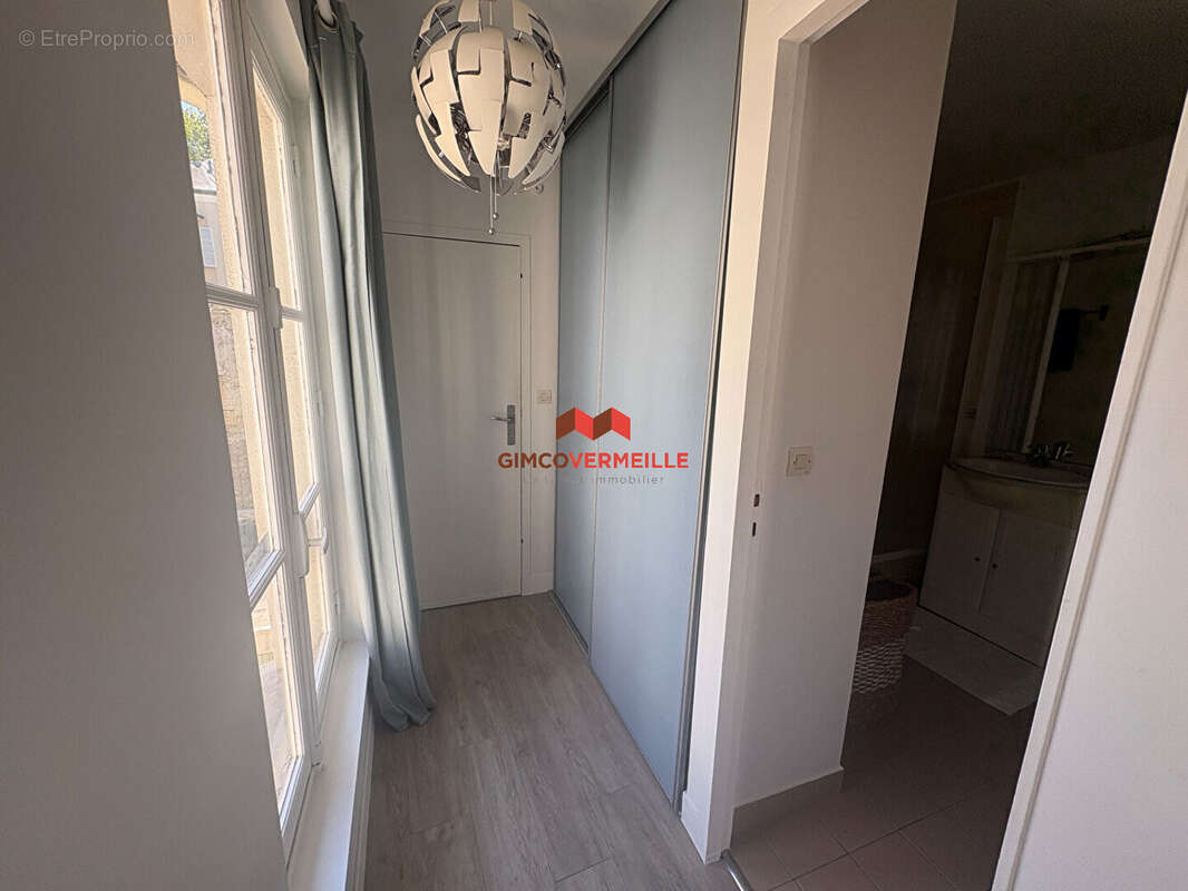 Appartement à VERSAILLES