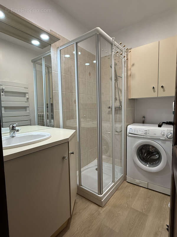 Appartement à CREST-VOLAND