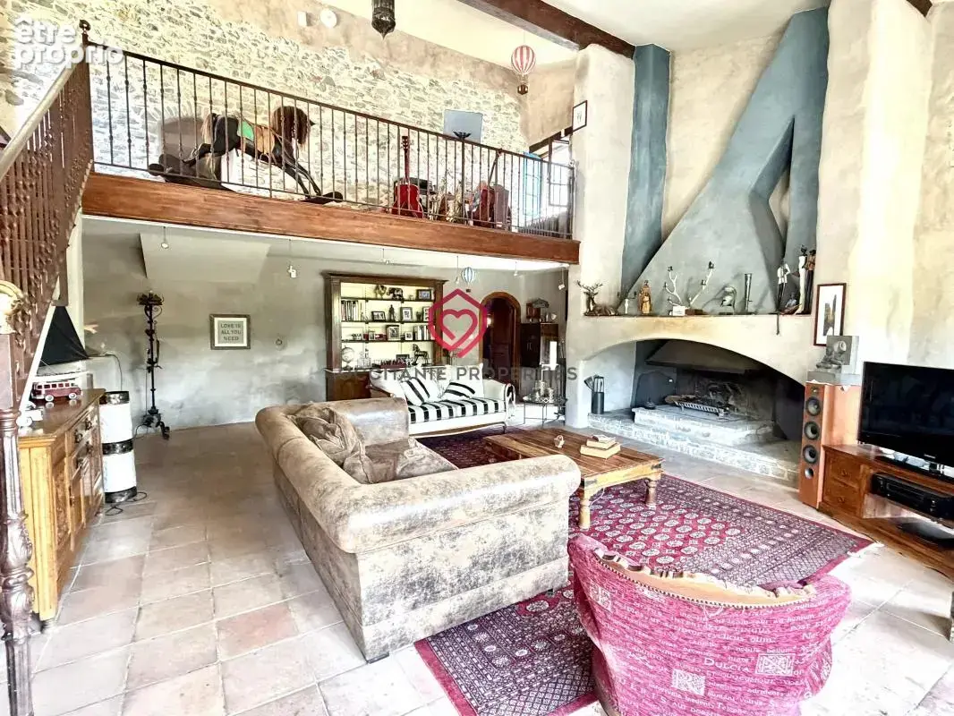 Superbe maison en pierre entièrement rénovée - photo 3