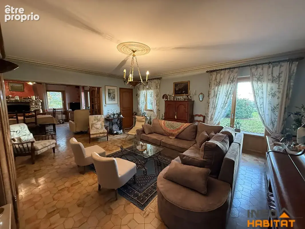 BALAZE - Propriété équestre et sa maison familiale de 276m² - photo 6