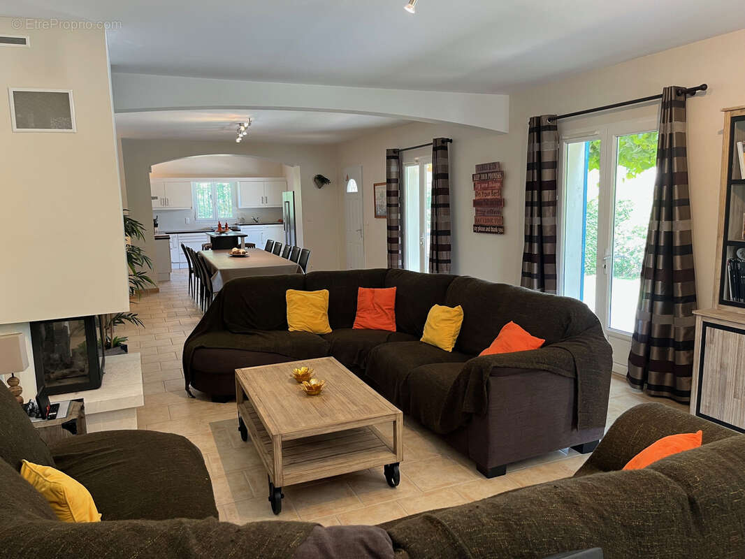 Maison à LE BARROUX