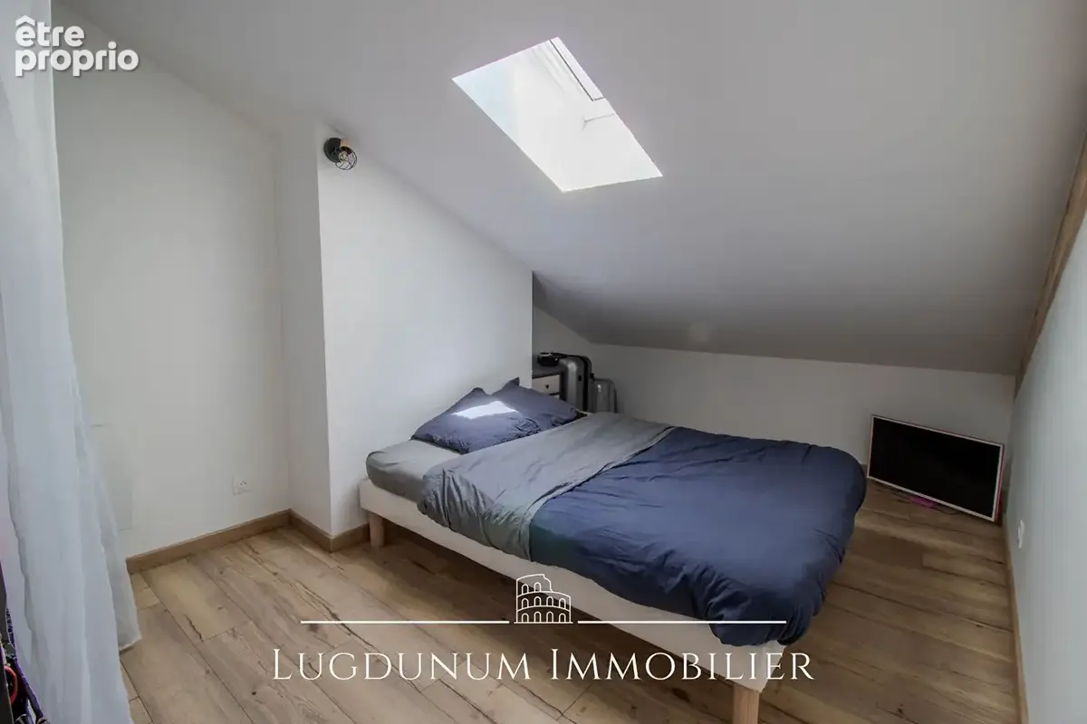 Appartement Duplex 6 pièce(s) 144 m2 sur Belleville En Beaujolais - photo 13