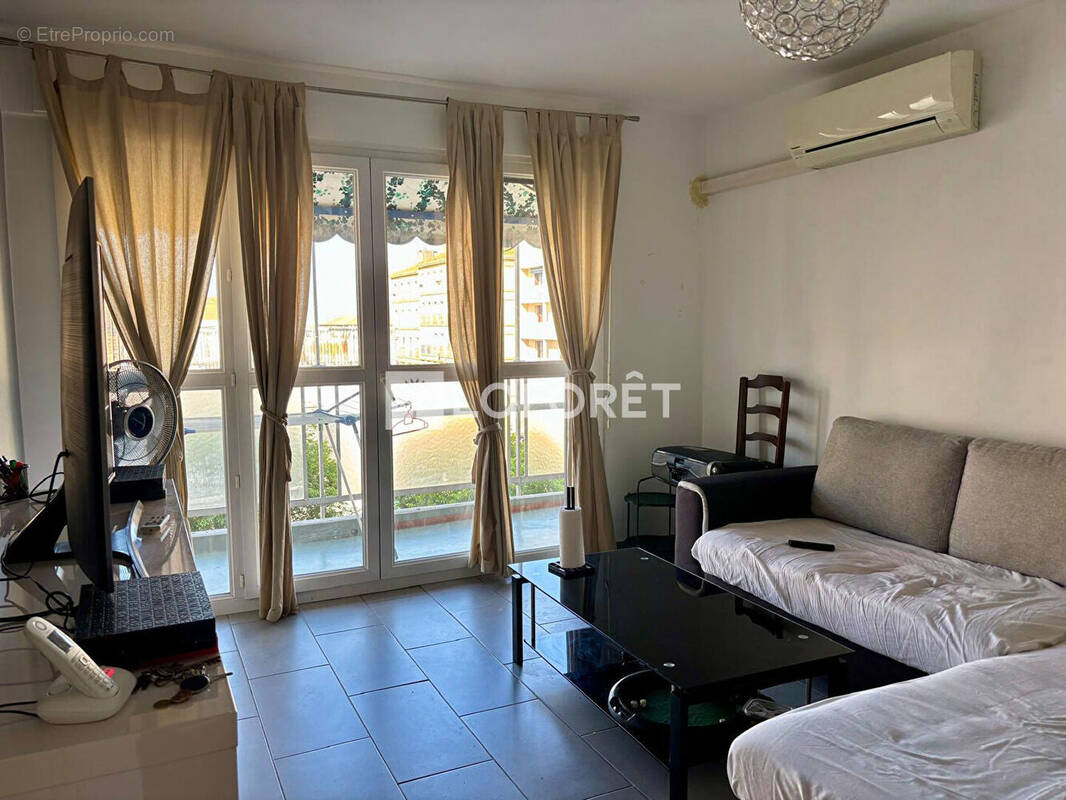 Appartement à MARSEILLE-2E