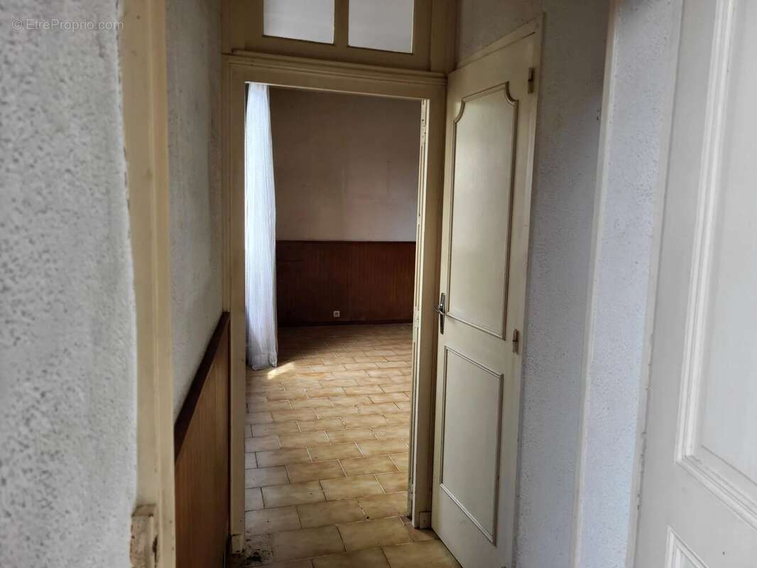 Projet de rénovation de trois chambres à une courte distance de la place de Saint Savin - photo 4