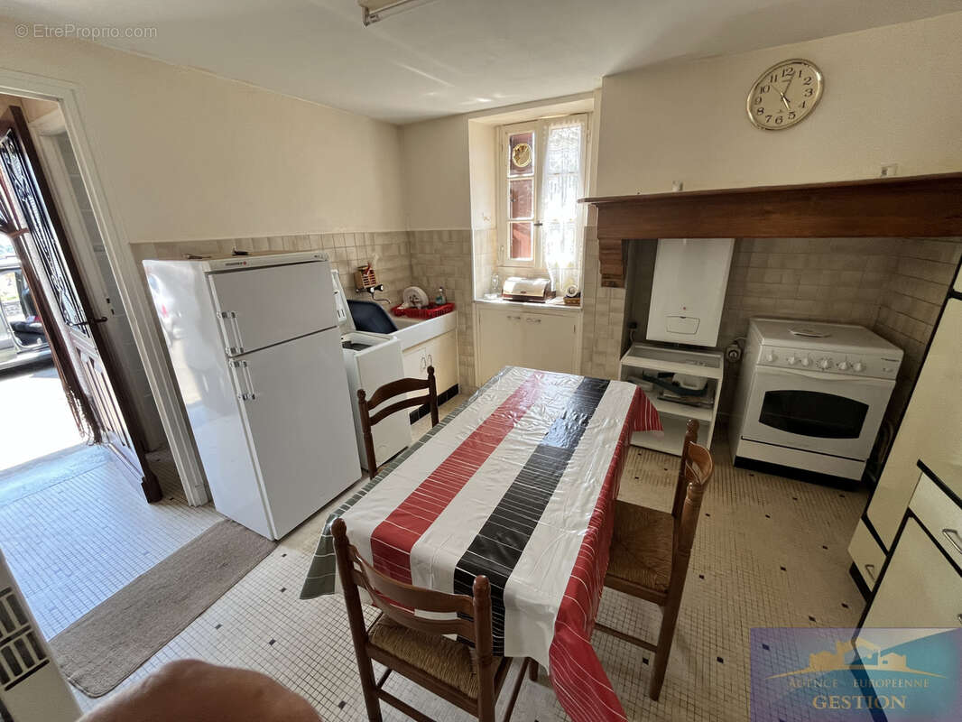Petit ensemble immobilier - photo 7