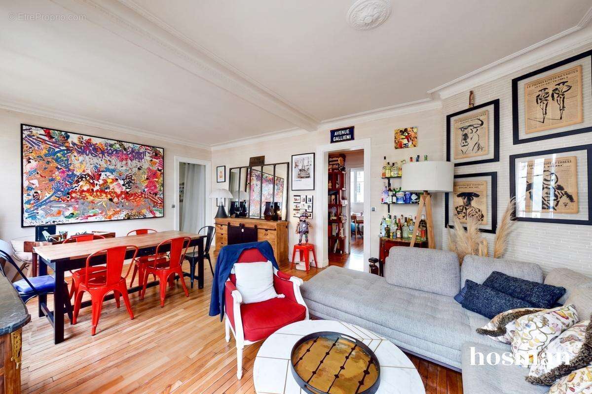 Appartement à COURBEVOIE