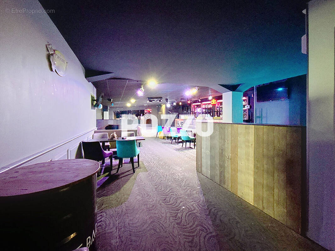 Commerce à AGON-COUTAINVILLE