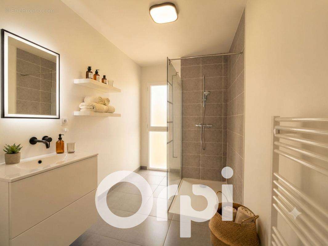Appartement À Vendre - photo 5