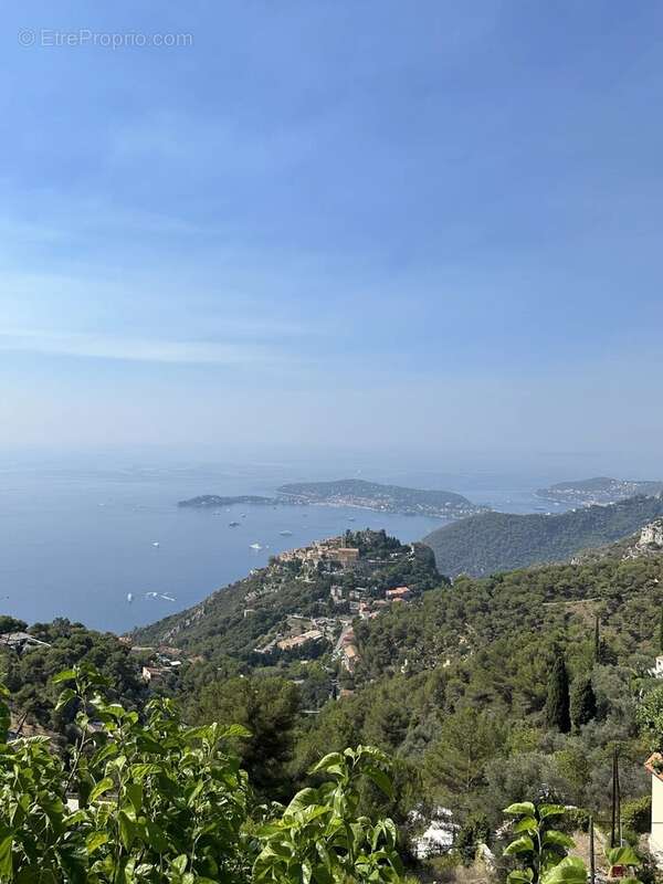 Maison à EZE