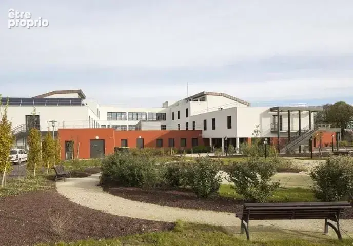 INVESTISSEMENT LOCATIF  Lorcy  Résidence EHPAD Hostellerie du Château - 9,34 % de rentabilité - photo 7