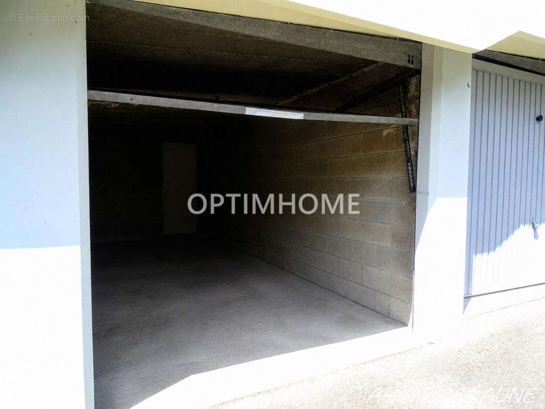 Appartement 92m2 - T4 - 2 chambres - Balcon - Cave - Box - Proche centre-ville et gare RER D - photo 16
