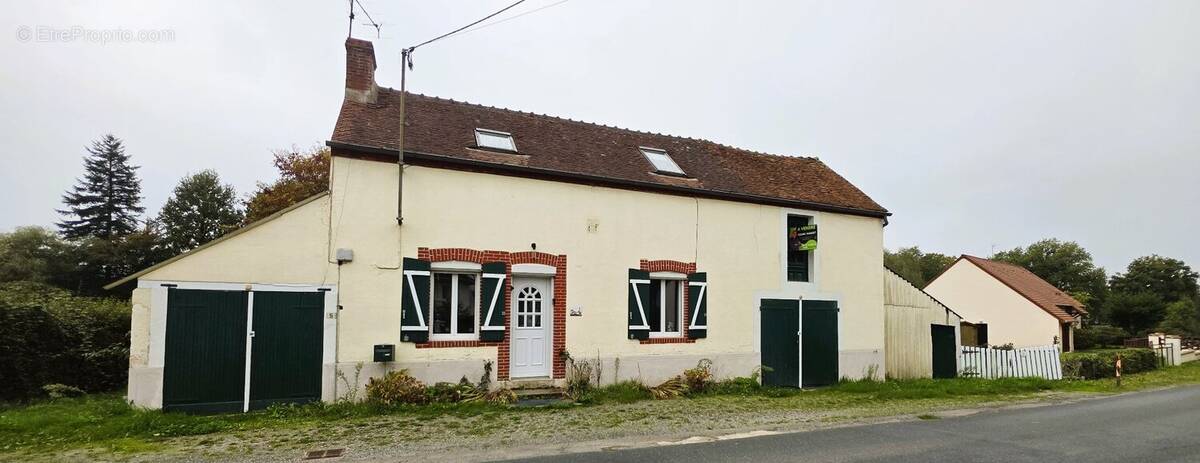 Maison à EGUZON-CHANTOME