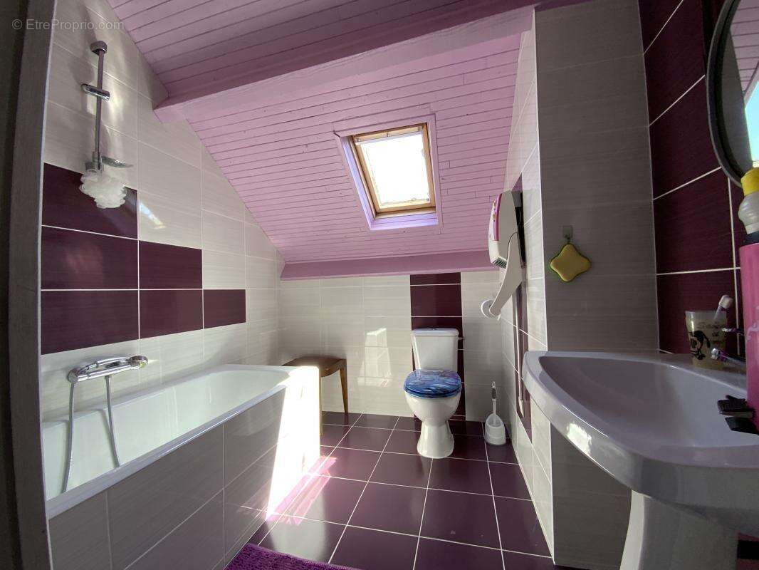 Maison à SAINT-YRIEIX-LA-PERCHE