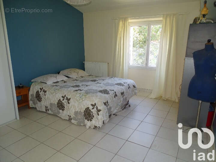 Maison 152 m² à Sauveterre-De-Guyenne  - photo 4