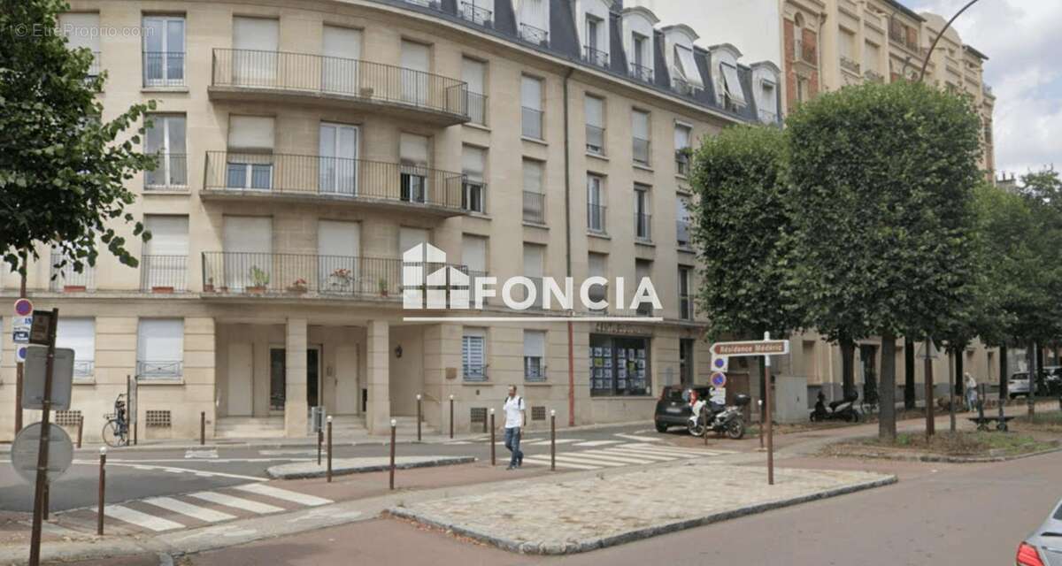 Parking à VERSAILLES