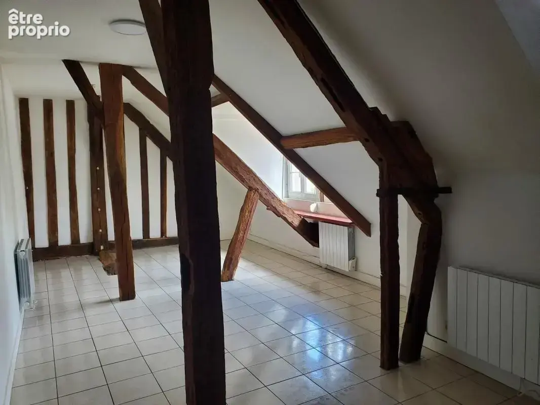Appartement centre ville Verneuil /Avre en duplex au 2 eme étage - photo 2