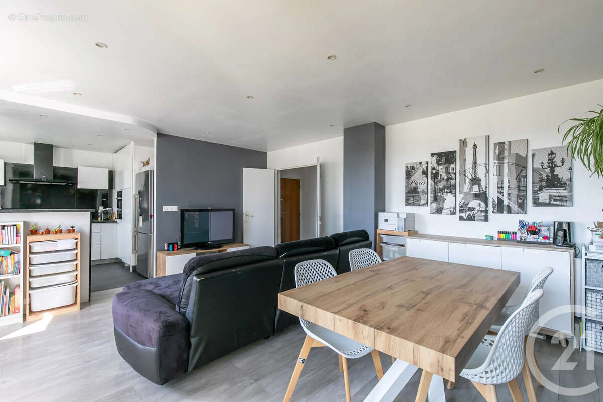 Appartement à SAINT-MAUR-DES-FOSSES