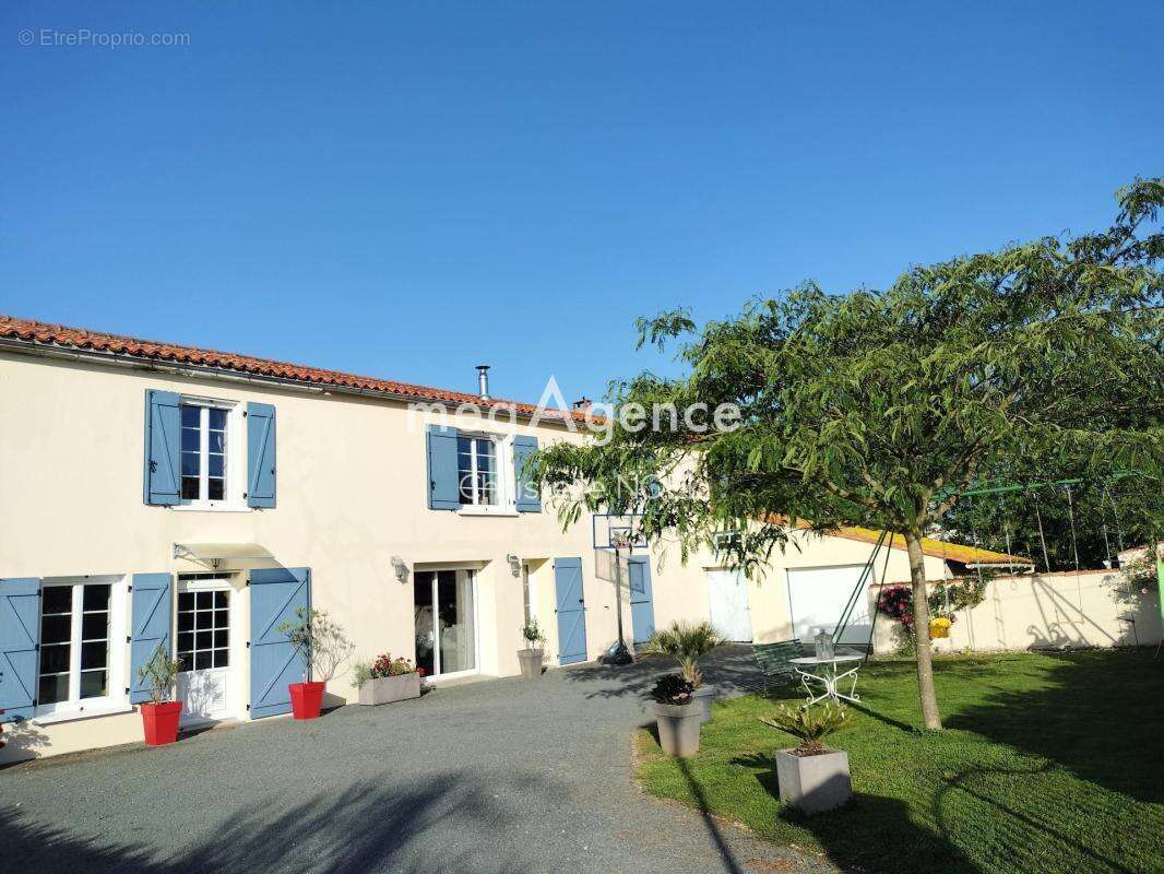 Maison à LA TAILLEE
