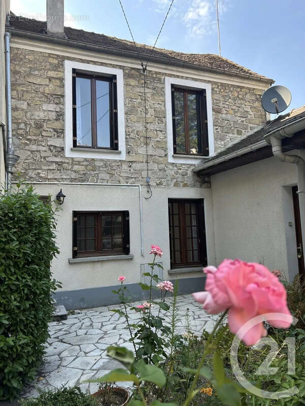 Maison à FONTAINEBLEAU