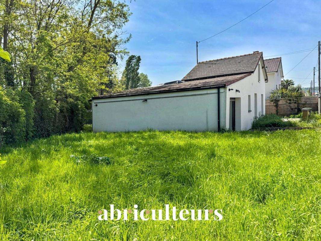Maison familiale indépendante de 116 m² – 5 pièces – en vente à Plessis-Bouchard (95130) - photo 25