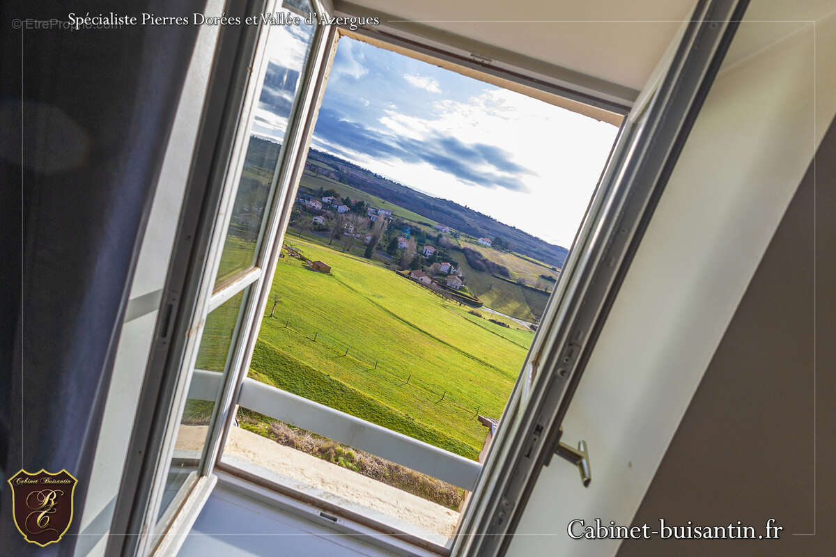Appartement T3 en duplex centre village - photo 5