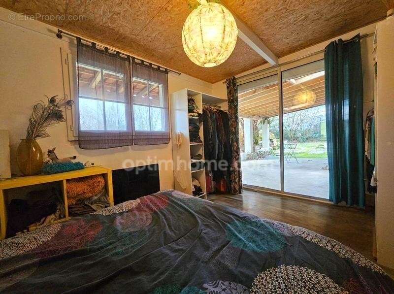 Maison plain-pied, 80 m², deux chambres au cœur du quartier de Saint cybard. ANGOULEME (16) - photo 10
