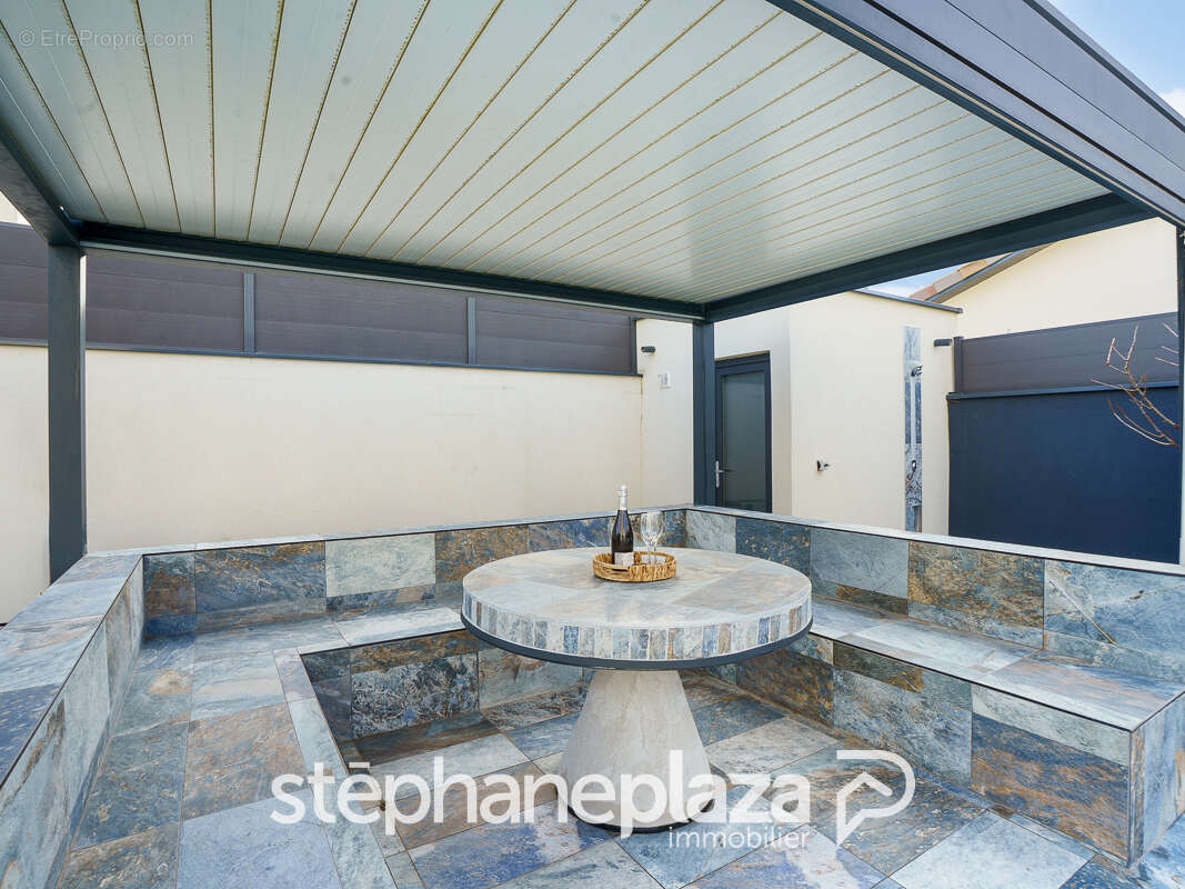 Villa contemporaine 7 pièces - 4 chs - photo 13