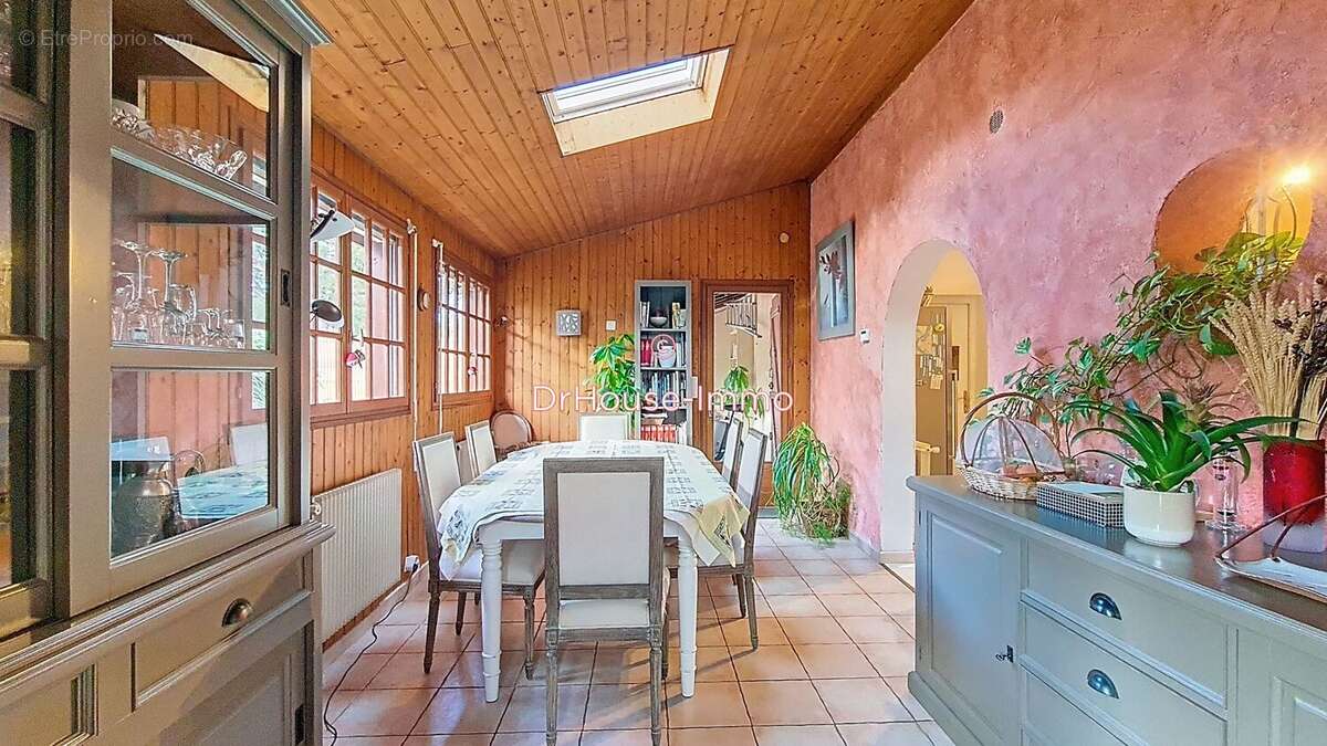 Maison 158 m² à Merignac  - photo 17