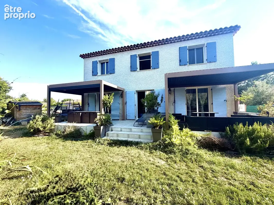 Photo 1 - Maison à LA ROQUE-D'ANTHERON
