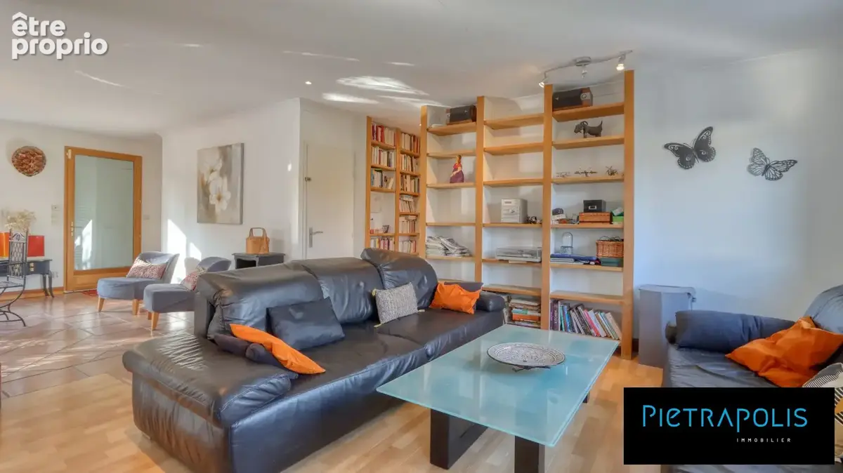 Maison 270 m² à Vienne  - photo 3