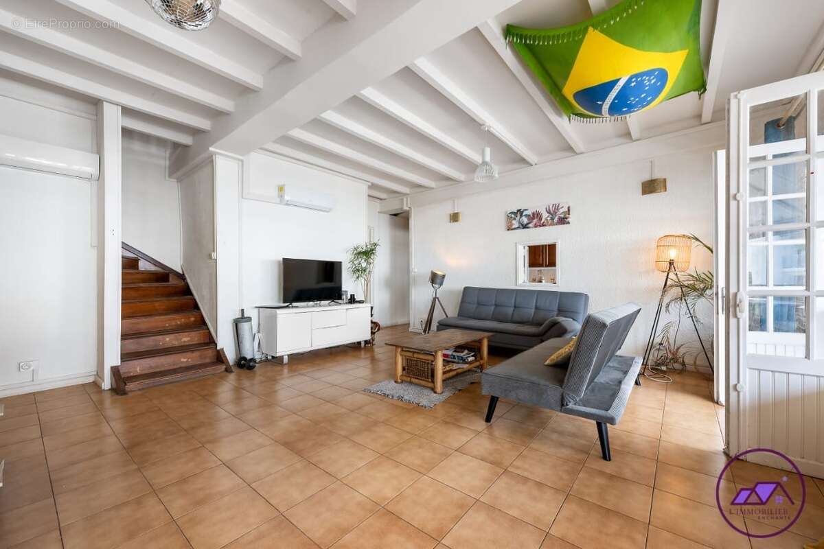 Appartement à SAINT-DENIS