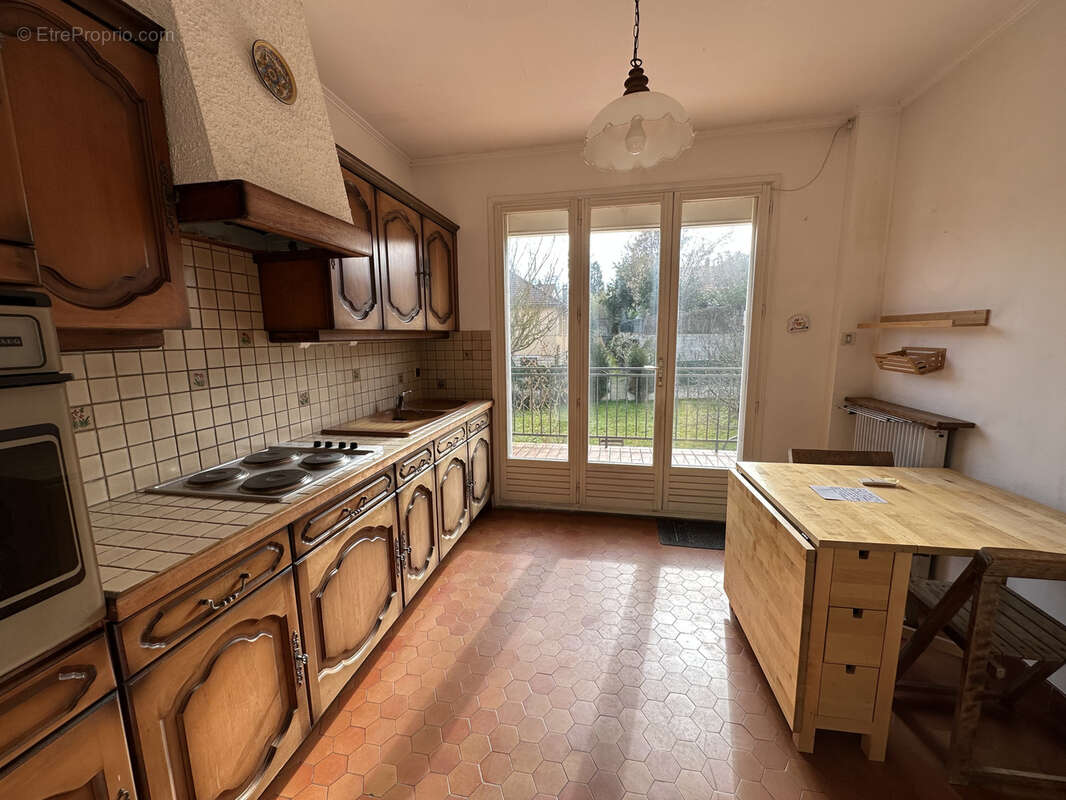 Maison à BURES-SUR-YVETTE